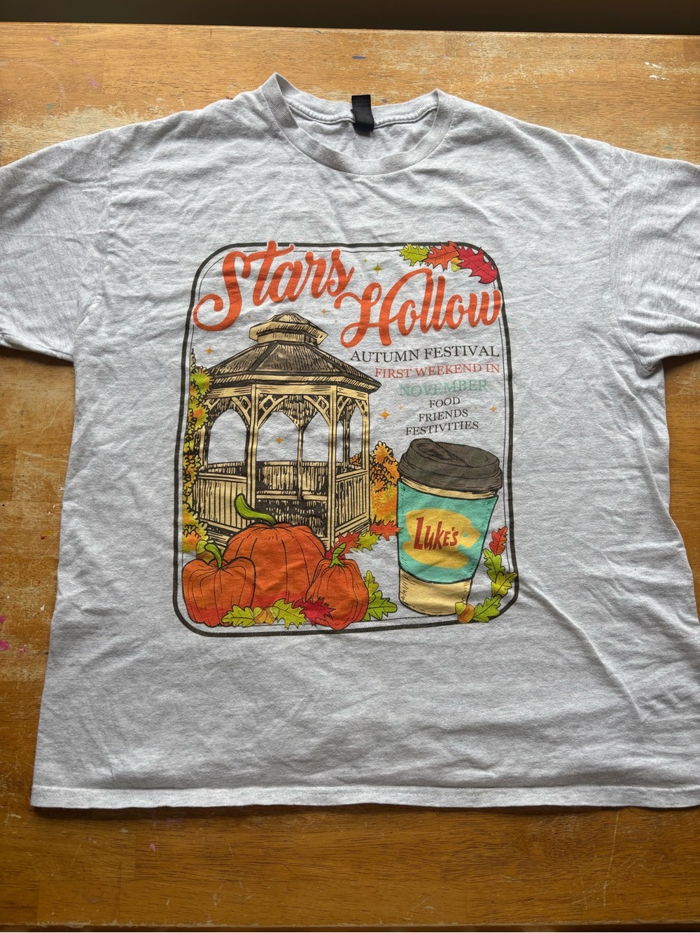 Gilmore Girls Gildan White Short Sleeve Tee with Stars Hollow Autumn Festival